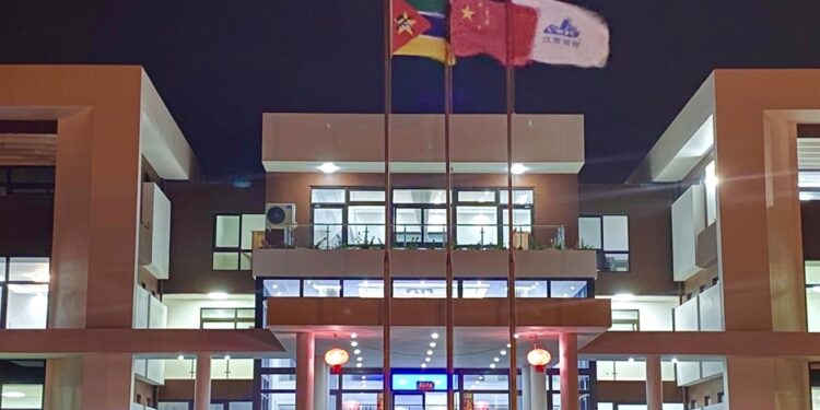 Empreiteiro chinês acusa empreiteiros moçambicanos de calúnias