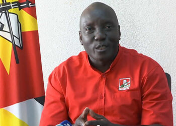 Caifadine Manasse arrasta mais três camaradas à barra da justiça