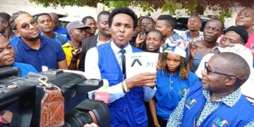 Está confirmado: Venâncio Mondlane anuncia candidatura à presidência da Renamo e vai medir forças com Ossufo Momade