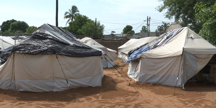 Famílias sem destino após ultimato para abandonar igreja em Maputo