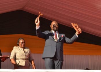 Razaque Manhique toma posse como novo edil da Cidade de Maputo e faz promessas