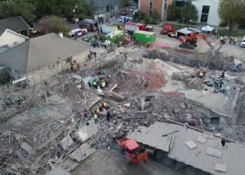 Confirmados três moçambicanos entre as vítimas fatais do edifício desabado na África do Sul