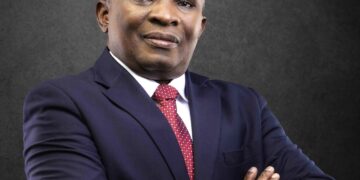 Victor Gomes sucede a Luísa Diogo na presidência do Absa Bank Moçambique