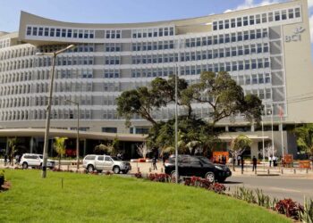 Banco Comercial de Investimentos Ignora e não cumpre ordem judicial de penhorar dinheiros da Total