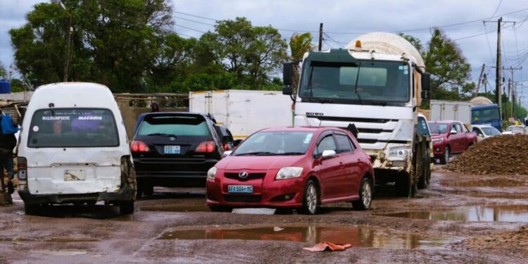 Moradores de Zilinga clamam por transportes dignos e melhoria das vias de acesso