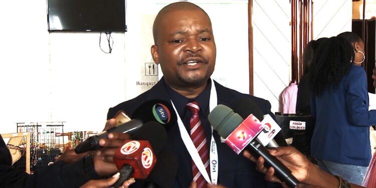 Pequenas e médias empresas preocupadas com o nível de transparência nos concursos públicos