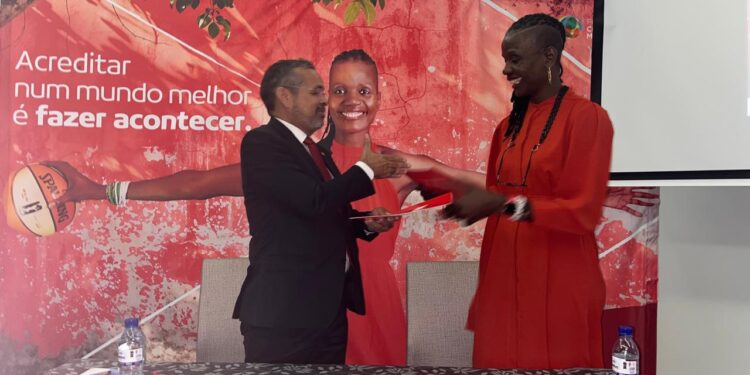 Crianças de Marracuene vão beneficiar de academia oferecida pela Fundação Clarisse Machanguana e Moza Banco