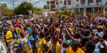 Partido PODEMOS promete mercados confortáveis e lanche escolar gratuito