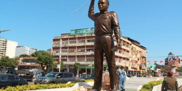 Estátua de Eduardo Mondlane vai à avaliação técnica