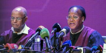 Conselho Constitucional intima CNE a apresentar actas e editais originais de todas mesas em sete províncias