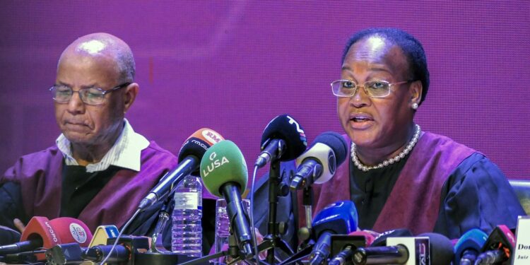 Conselho Constitucional intima CNE a apresentar actas e editais originais de todas mesas em sete províncias