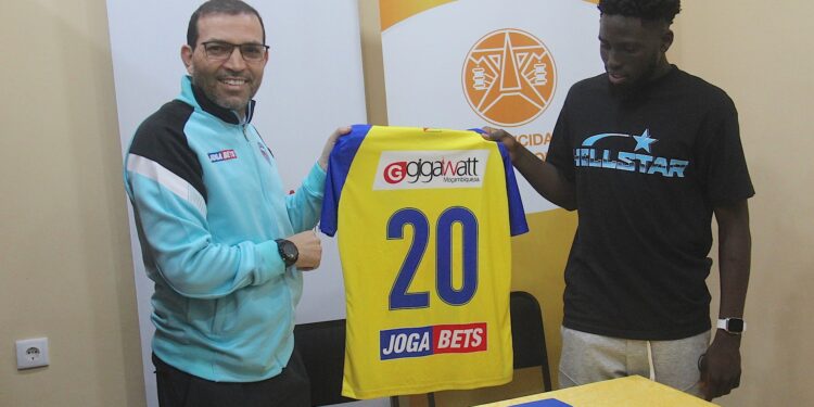 Costa do Sol contrata avançado zambiano Derrick Bulaya