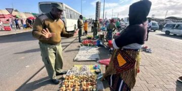 VENDA AO LONGO DA FAIXA DE RODAGEM E PASSEIOS