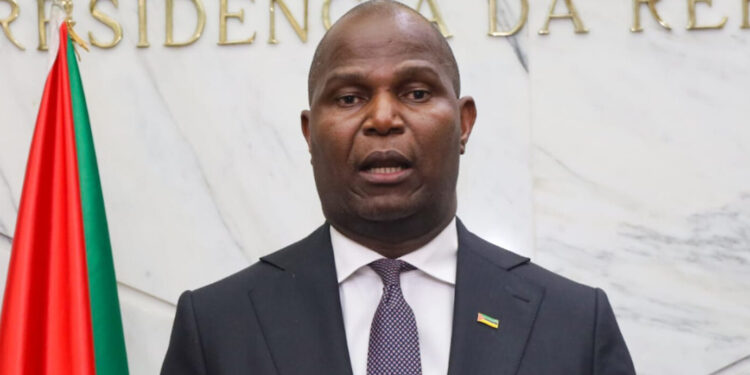 PR confere posse aos membros do Conselho Nacional de Defesa e Segurança