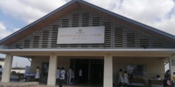 Governo moçambicano cancela subsídio de estágio para finalistas de medicina em instituições públicas.