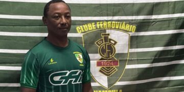 Com apenas uma vitória João Chissano abandona comando técnico do Ferroviário de Nampula