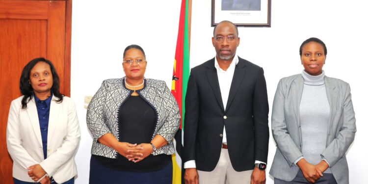 Ministro dos Transportes e Logística empossa novos quadros no órgão central do MTL