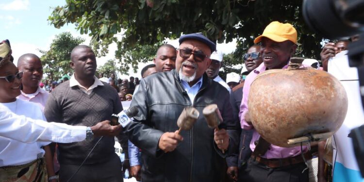 Governador de Nampula desafia distritos a usarem a cultura como motor económico e afirmação da identidade