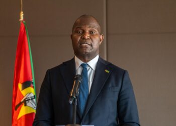 CHEFE DO ESTADO DEFENDE NOVA ARQUITECTURA FINANCEIRA GLOBAL E MOBILIZA APOIO INTERNACIONAL PARA PROJECTOS ESTRUTURANTES