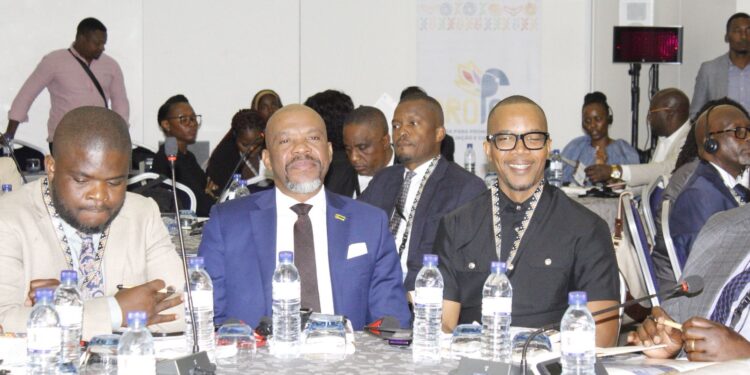 Parlamentares da SADC desafiados a liderar transição energética com foco no desenvolvimento sustentável