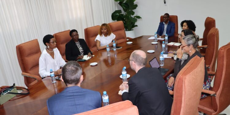 Académicos da Alemanha e Colômbia trocam experiências com moçambicanos