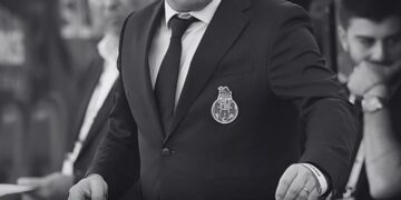 Morre Jorge Costa, aos 53 anos, histórico capitão e director do FC Porto
