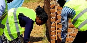 Vandúzi Vai Contar com Aquaparque de Produção de Peixe