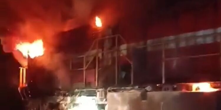 Incêndio em locomotiva na linha de Ressano Garcia