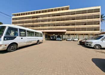 Ministro da Saúde visita Hospital Geral da Machava e exige resposta urgente à degradação da unidade