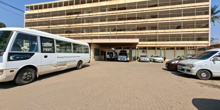 Ministro da Saúde visita Hospital Geral da Machava e exige resposta urgente à degradação da unidade