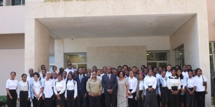 Jovens moçambicanos em formação profissional em Portugal