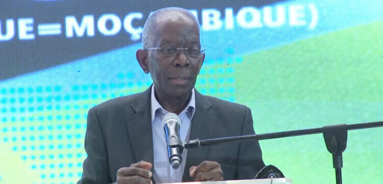 Adriano Maleiane lança livro sobre riqueza, cultura e inclusão em Moçambique