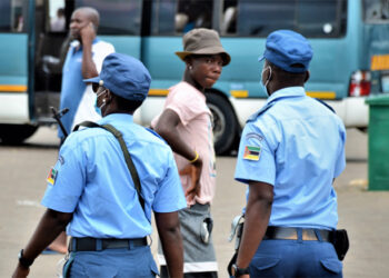 Especialistas destacam importância de diálogo e formação para reduzir tensões entre a Polícia e população