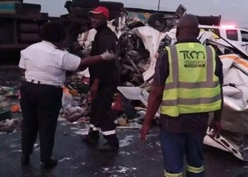 Presidente Chapo solidariza-se com as familias das vítimas do acidente de Moamba