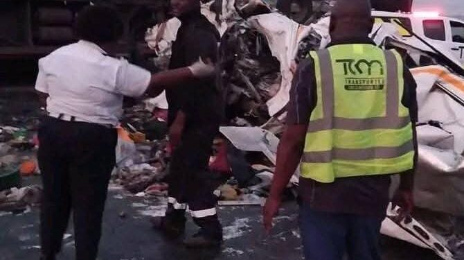 Presidente Chapo solidariza-se com as familias das vítimas do acidente de Moamba