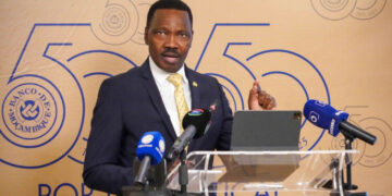 Dívida pública caminha para níveis preocupantes de insustentabilidade, alerta Banco de Moçambique