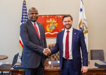 EUA vão apoiar Moçambique no combate ao terrorismo