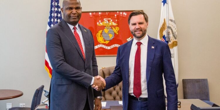 EUA vão apoiar Moçambique no combate ao terrorismo