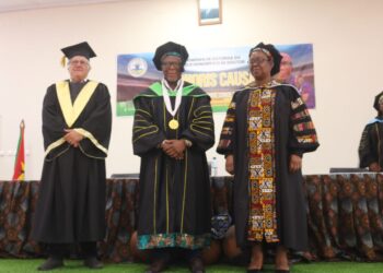 Chiquinho Conde distinguido com título de Doutor Honoris Causa em Ciências de Desporto