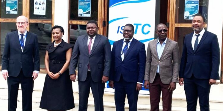 MINISTRO DA ECONOMIA DESTACA INOVAÇÃO E LIDERANÇA RESPONSÁVEL COMO PILARES DO DESENVOLVIMENTO SUSTENTÁVEL