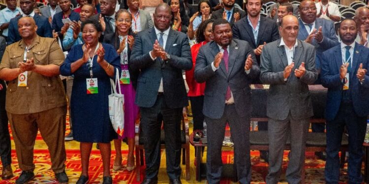 Empresários exigem acção concreta após encerramento da xx casp