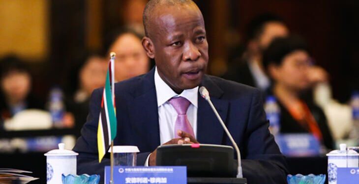 “Tribunais perdem legitimidade quando há corrupção”, alerta Muchanga