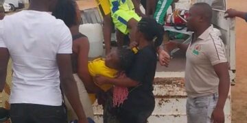 ”Mocho” no campo provoca pânico e abandono de jogo pelas Águias de Zavala