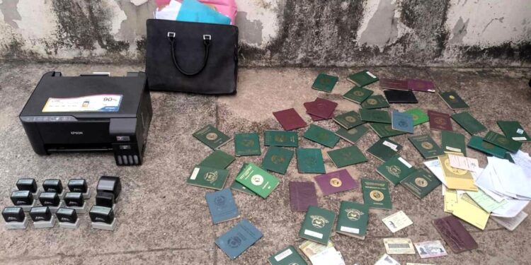 SERNIC detém cidadão maliano, líder de uma rede de falsificação de documentos para entrada em Moçambique