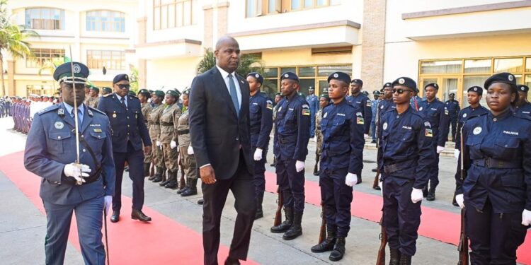 Daniel Chapo exige do Ministério do Interior aceleração de reformas na segurança pública