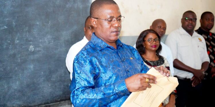 Mais de 68 mil alunos da 6ª classe realizam exames finais em Tete