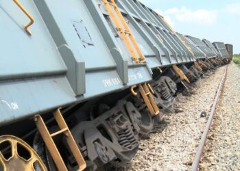 Desconhecidos vandalizam novamente a linha férrea de Dondo causando prejuízos de mais de USD 2 Milhões