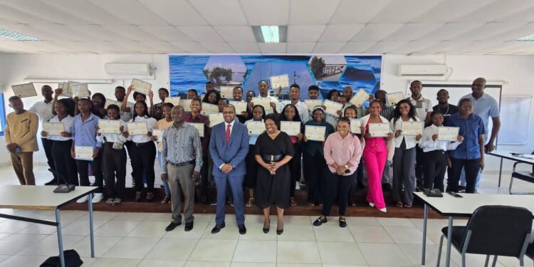 Instituto de Ciências do Mar e Pescas lança 56 novos técnicos para impulsionar o sector das pescas