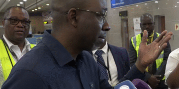 Inspecção no Aeroporto de Mavalane expõe desacordos entre ministro e Alfândegas