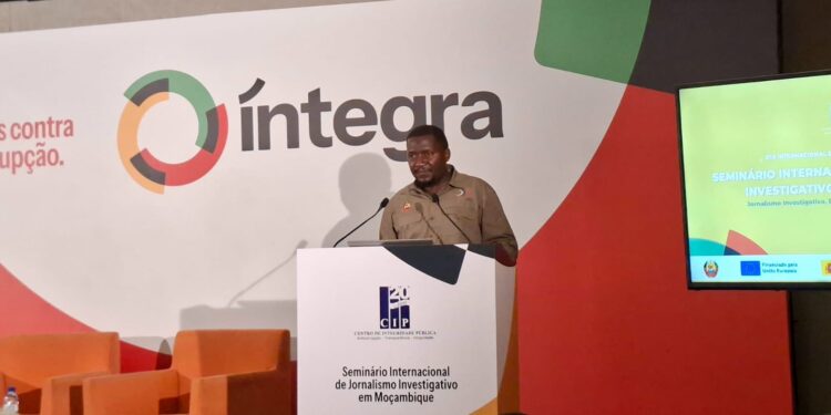 Zavala desafia jornalistas a romper o óbvio e elevar a investigação em Moçambique